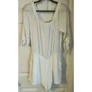 Bisou Bisou Women’s Long Sleeve Off-The-Shoulder White Romper Size 14